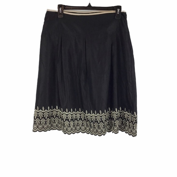 Old Navy Skirt Size 4 Black Low Waist A-Line - Picture 1 of 3
